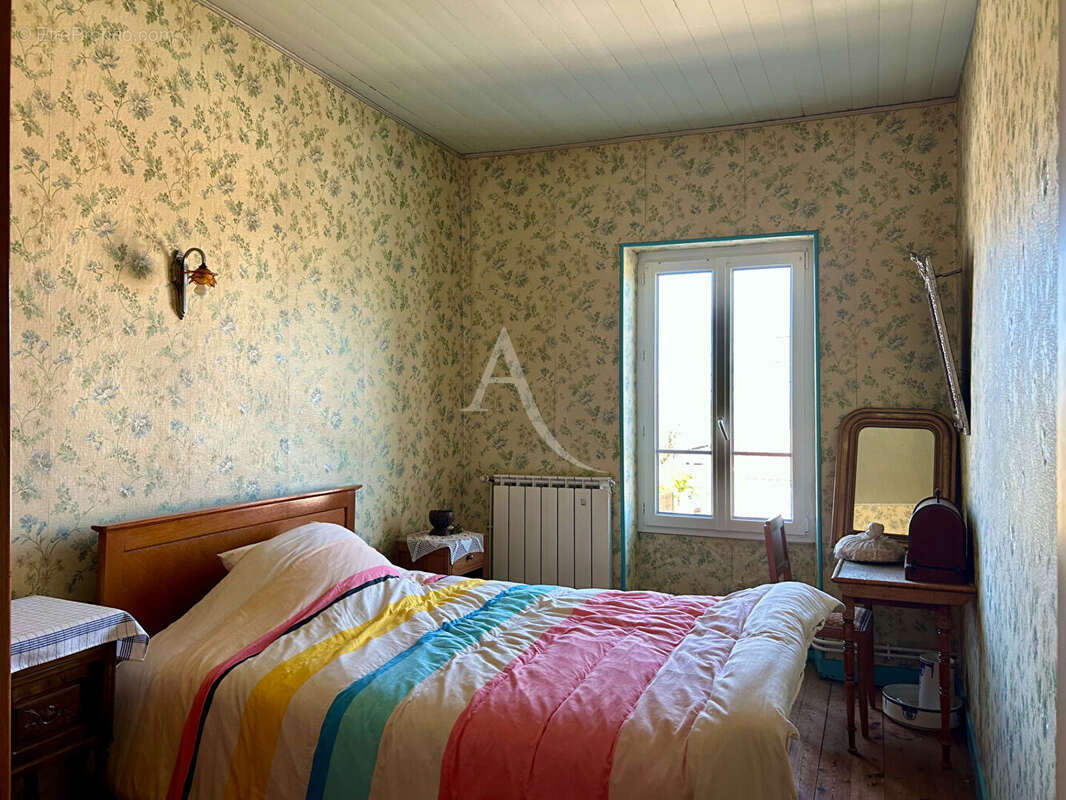 Maison à L'ILE-D'ELLE