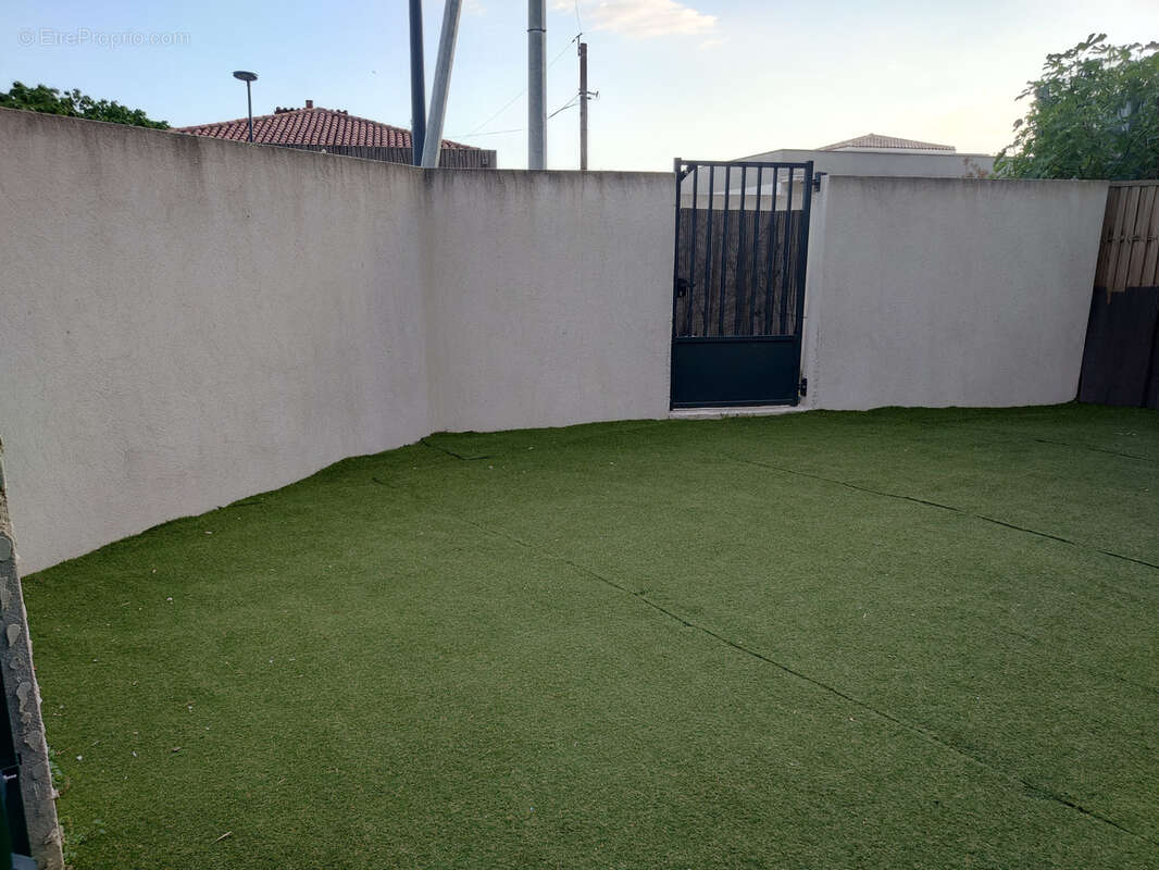 Commerce à VITROLLES