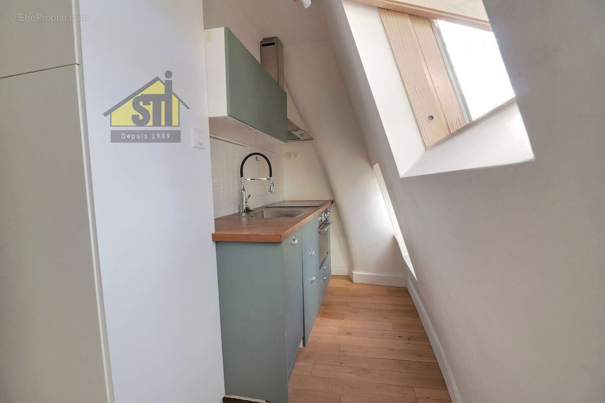 Appartement à PARIS-14E