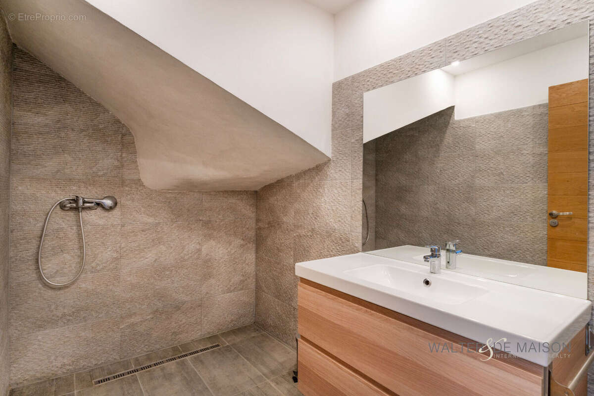 Maison à ROCHEFORT-DU-GARD