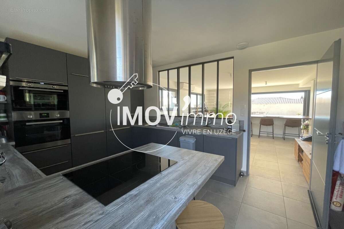 Maison à SAINT-QUENTIN-LA-POTERIE