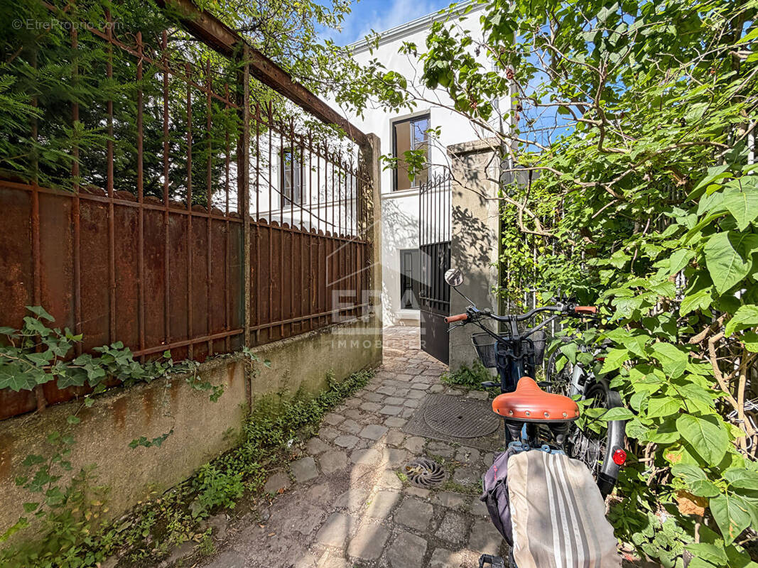 Maison à PARIS-20E