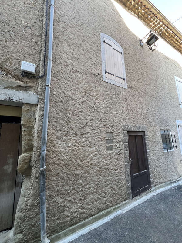 Maison à PEYRIAC-MINERVOIS