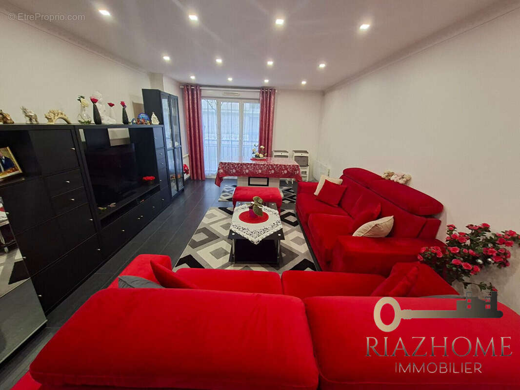 Appartement à LE BOURGET