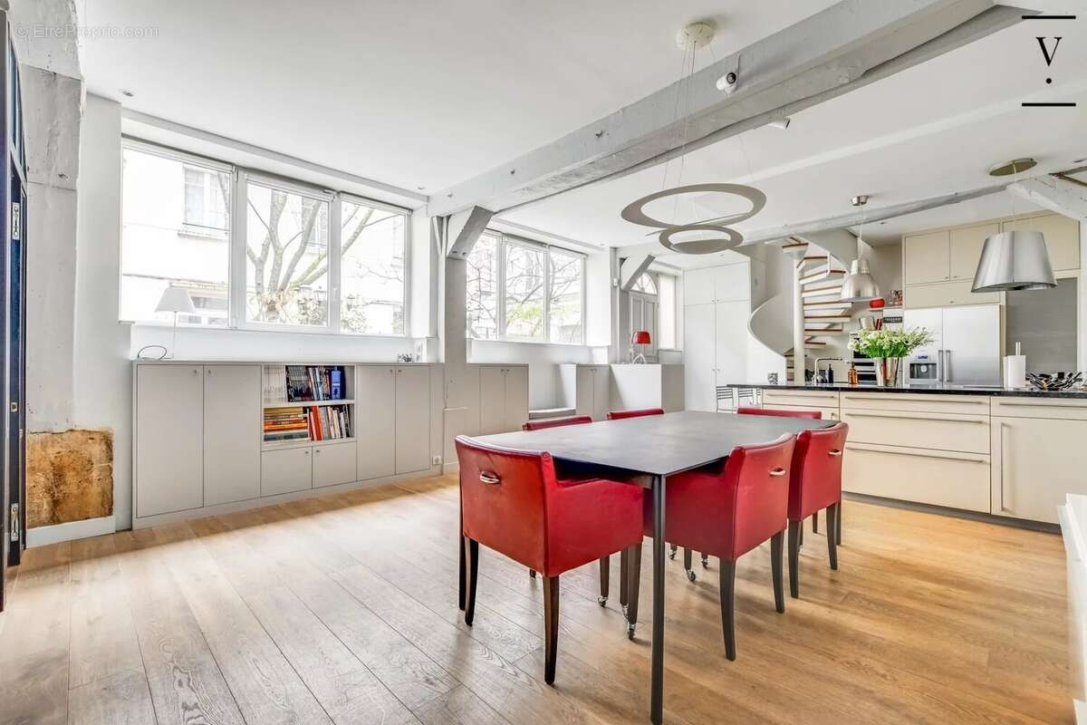 Appartement à PARIS-11E