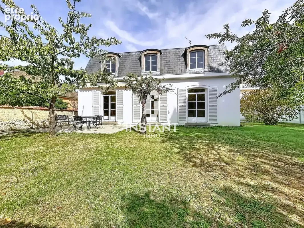 Maison 6 pièces 195 m² à vendre à Creteil (94000) - photo 2