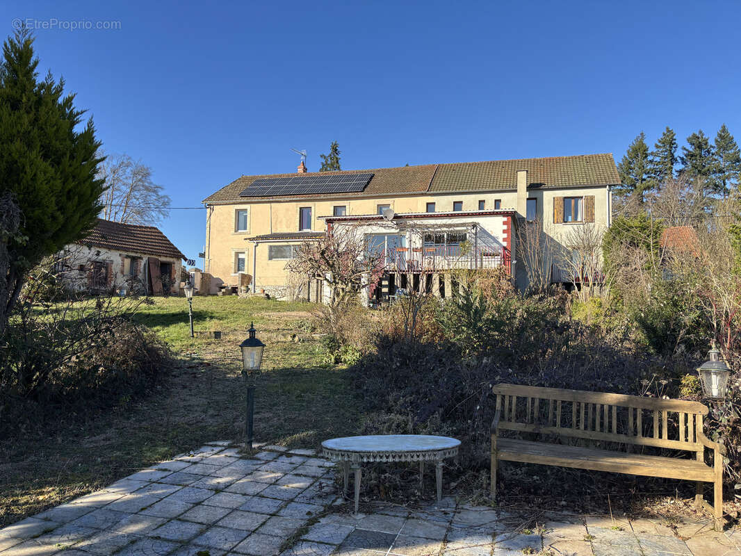 Maison à LALIZOLLE