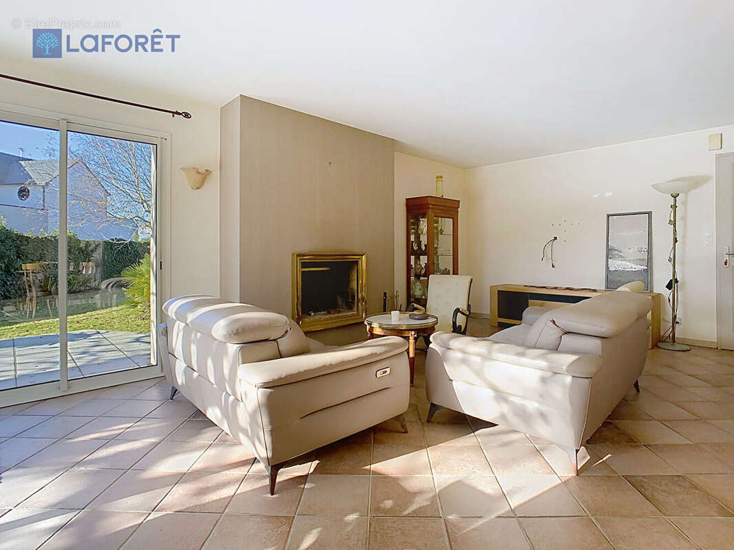 A VENDRE Maison Non mitoyenne Quartier SAINT GUENAEL - photo 6