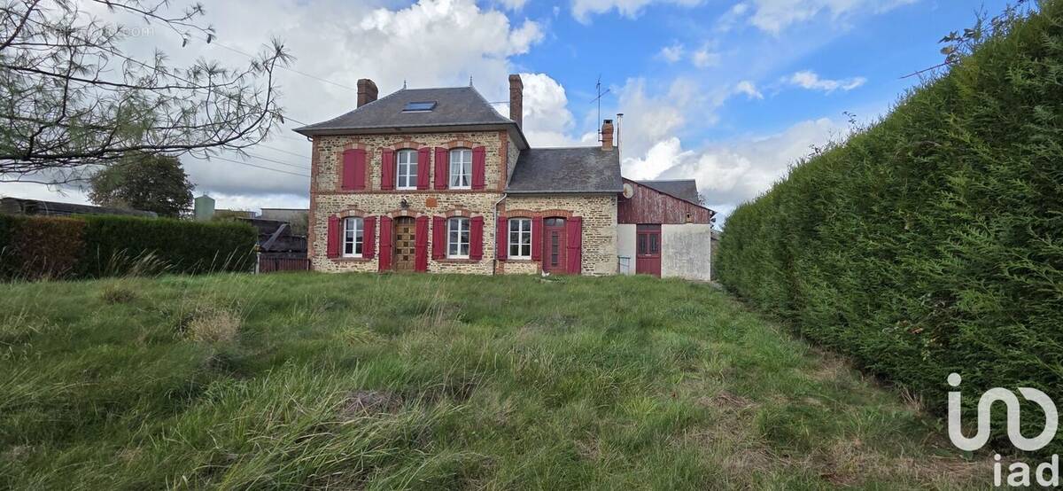 Photo 1 - Maison à NEUILLY-LE-VENDIN