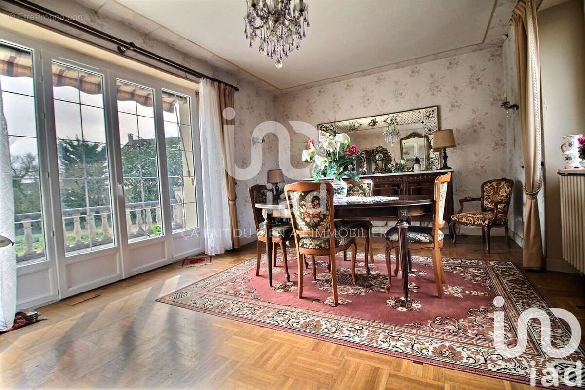 Photo 5 - Maison à COUBERT