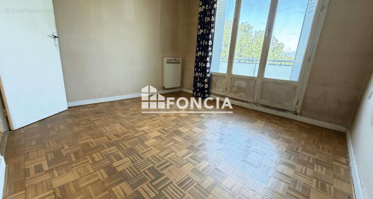 Appartement à SEYSSINET-PARISET