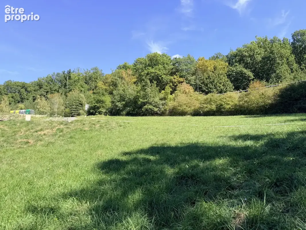 Terrain à CHAMPCEVINEL
