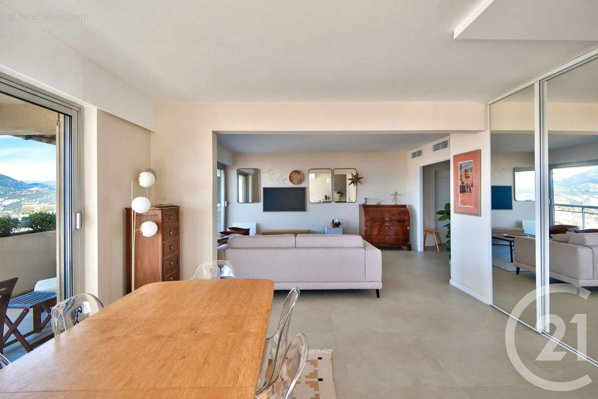 Appartement à NICE