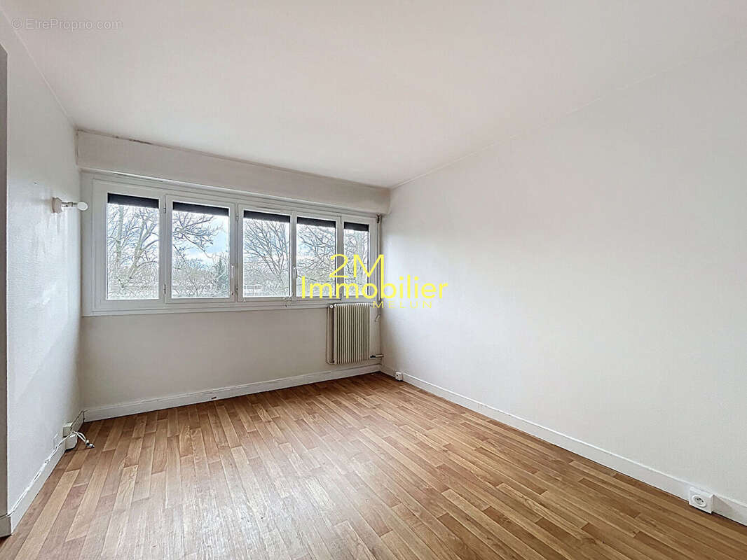 Appartement à VAUX-LE-PENIL