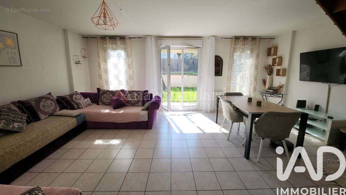 Photo 2 - Maison à MOISSY-CRAMAYEL