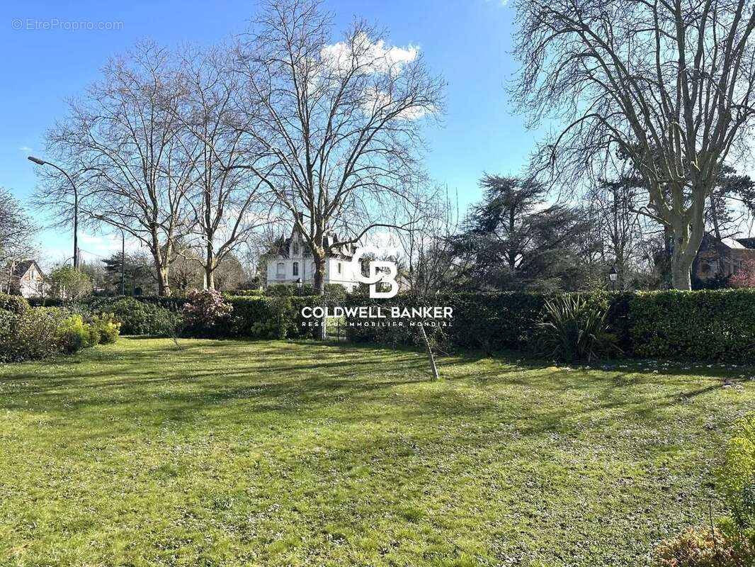 Maison à LE VESINET