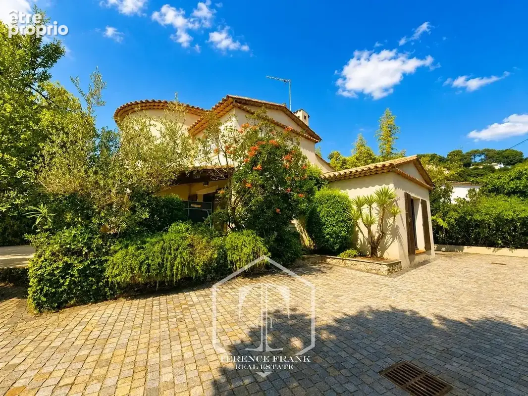 Photo Maison à La Colle-Sur-Loup au prix de 1 790 000€