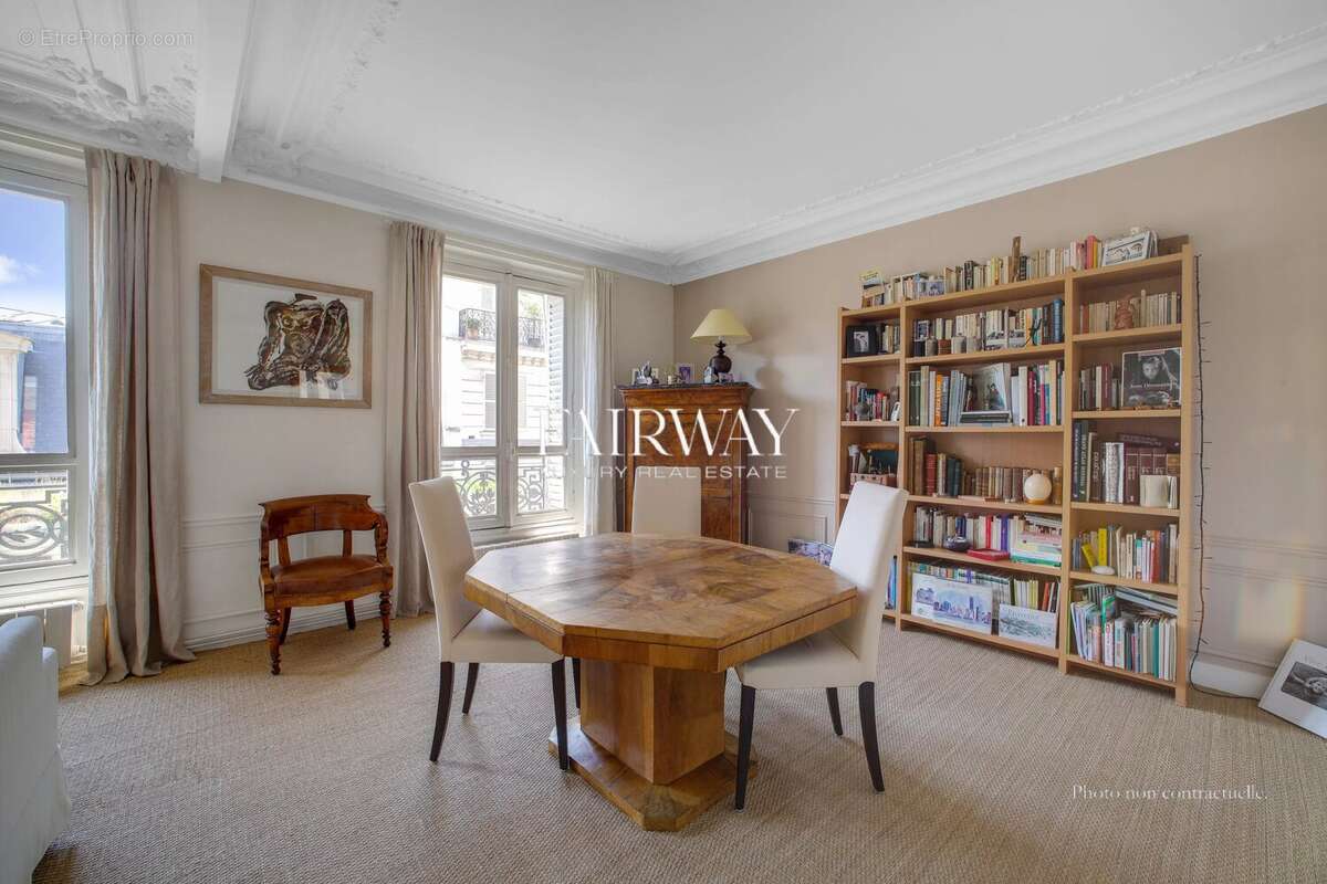 Appartement à PARIS-9E
