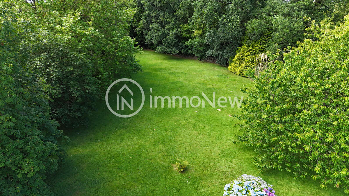 Un ancien manoir des années 1858 avec un terrain de plus de 6000m2 - photo 35