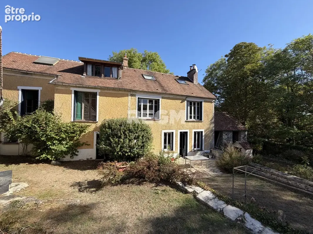 Propriété avec accès direct à la forêt - photo 1