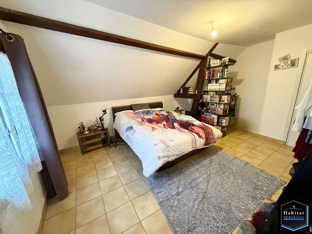 Appartement à MONTGE-EN-GOELE