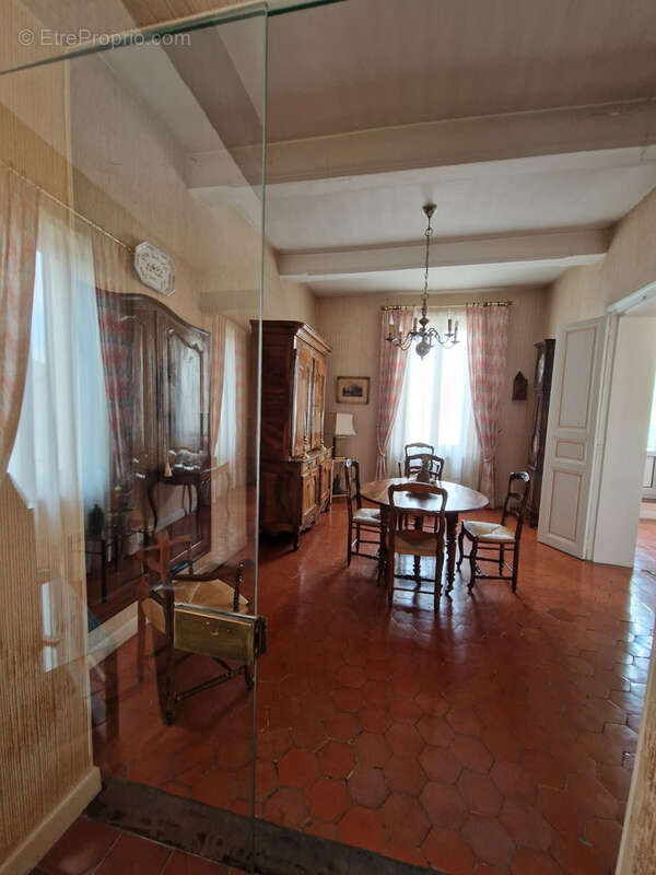 Maison à COURSAN