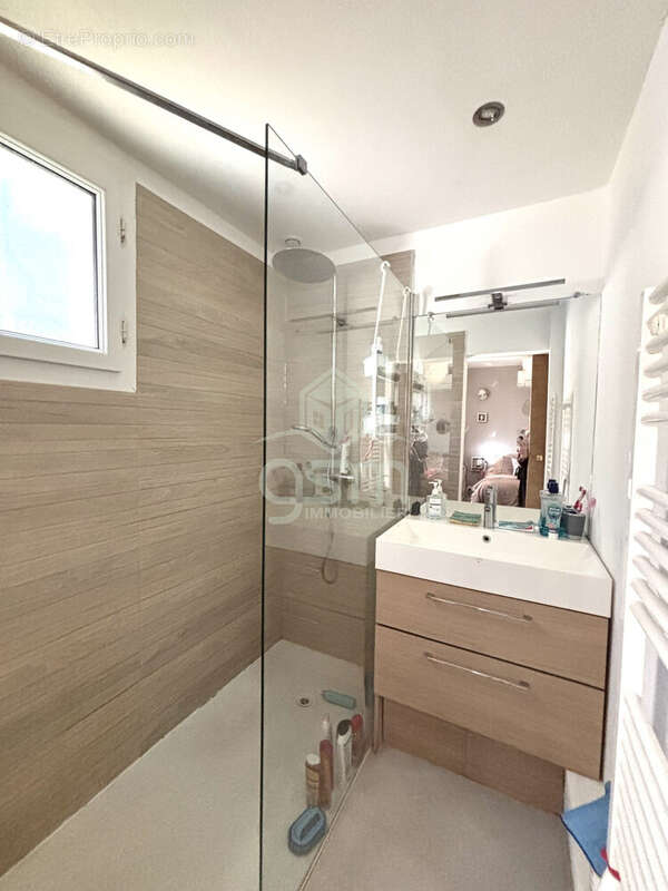 Maison à AZAY-LE-RIDEAU