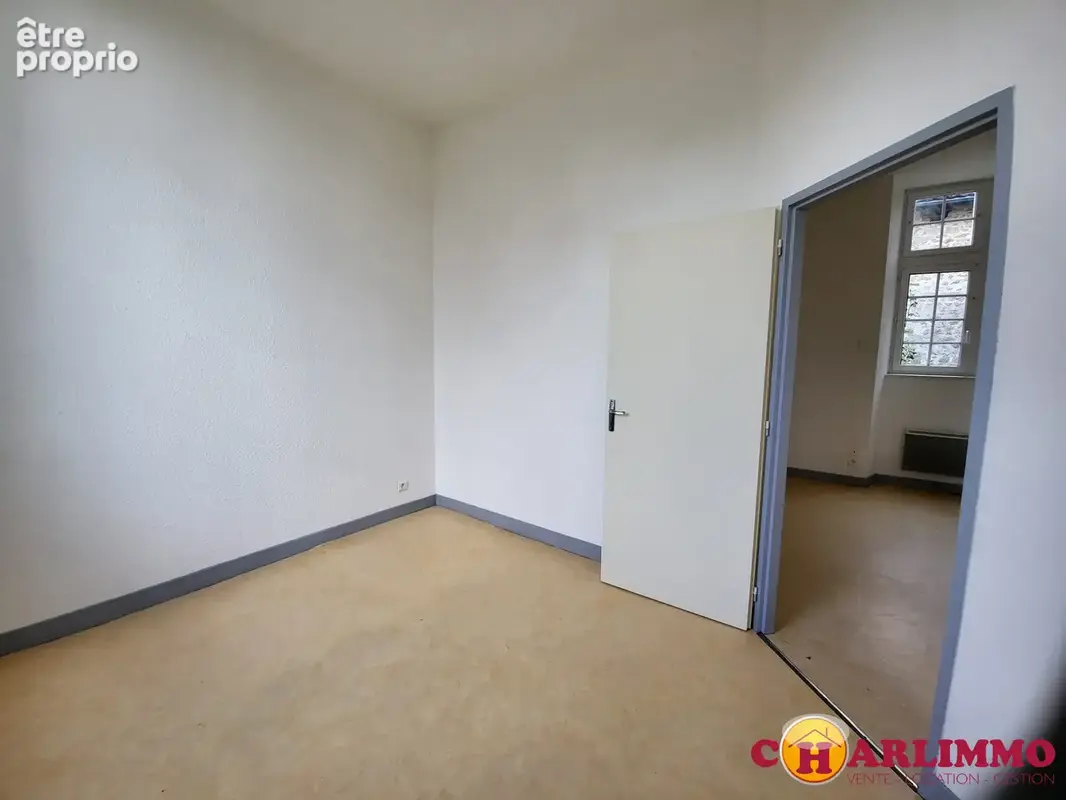 Appartement 6 pièces 94 m² à vendre à Saint-Junien (87200) - photo 5