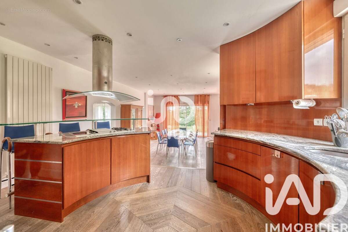 Photo 4 - Maison à BUSSY-SAINT-GEORGES