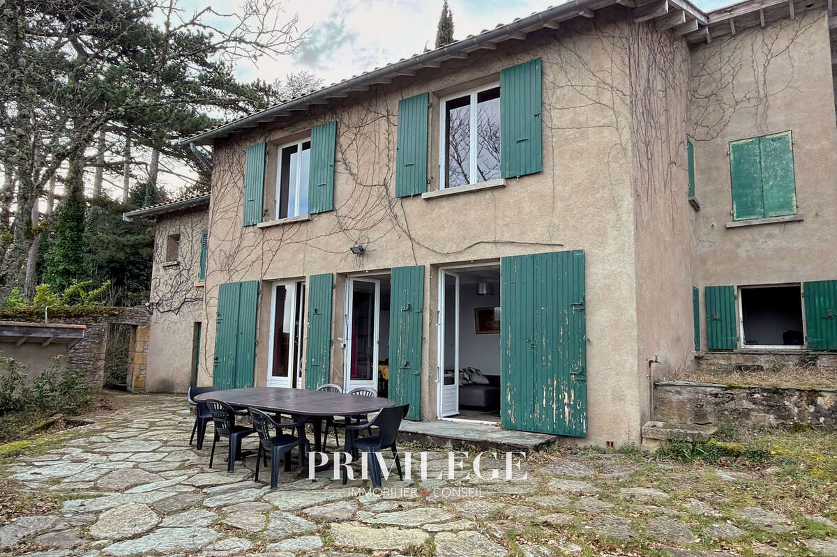 Maison à SAINT-CYR-AU-MONT-D'OR