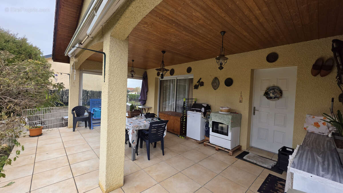 Maison à CHARVIEU-CHAVAGNEUX