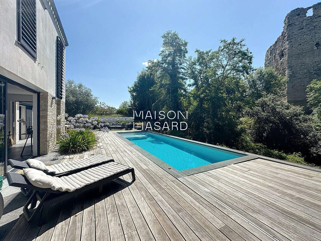 Maison à TALMONT-SAINT-HILAIRE