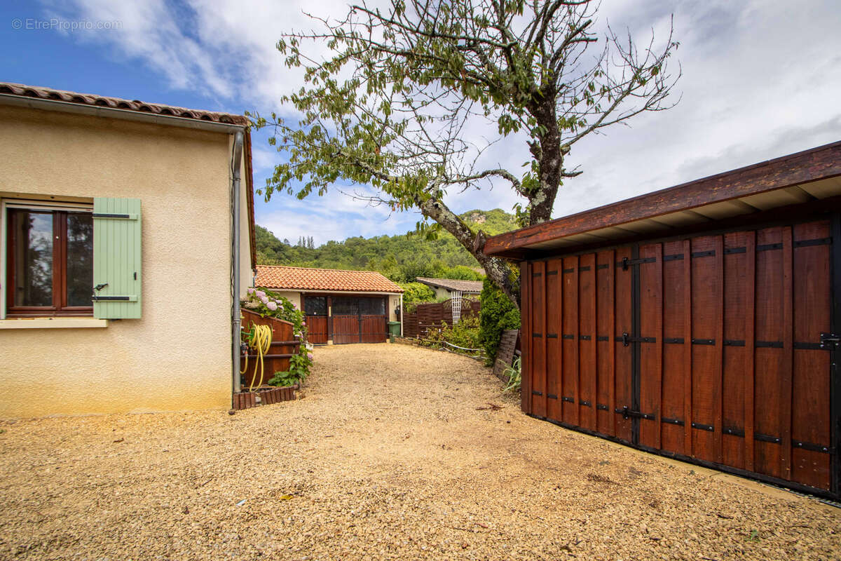 Maison à SAINT-VINCENT-DE-COSSE