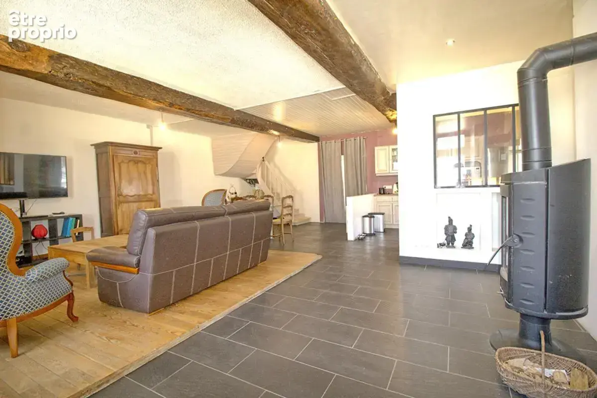 Maison de caractère à Sceaux d'Anjou - photo 4