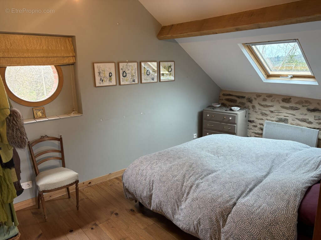 Proche Pompadour, en voie sans issue, dans petit hameau - photo 13
