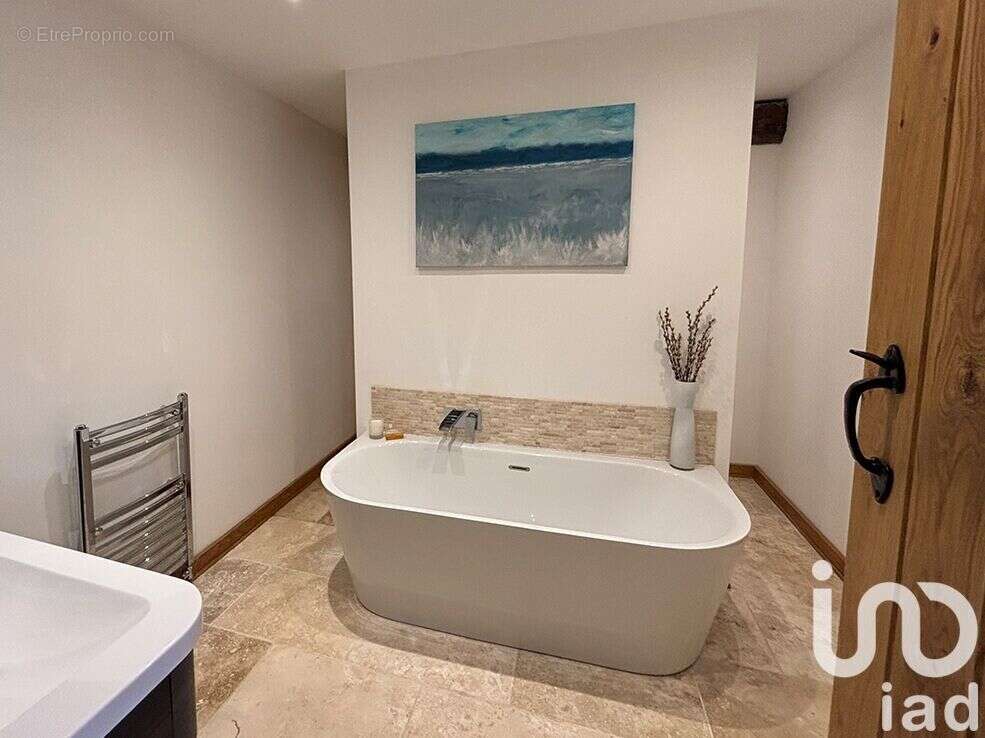 Maison 358 m² à Mandeville-En-Bessin  - photo 8
