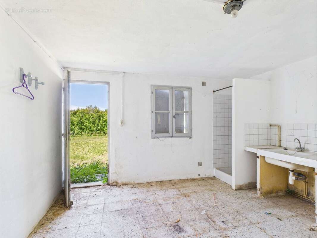 Maison à ROBION