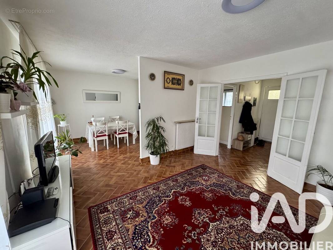 Photo 1 - Maison à CHILLY-MAZARIN