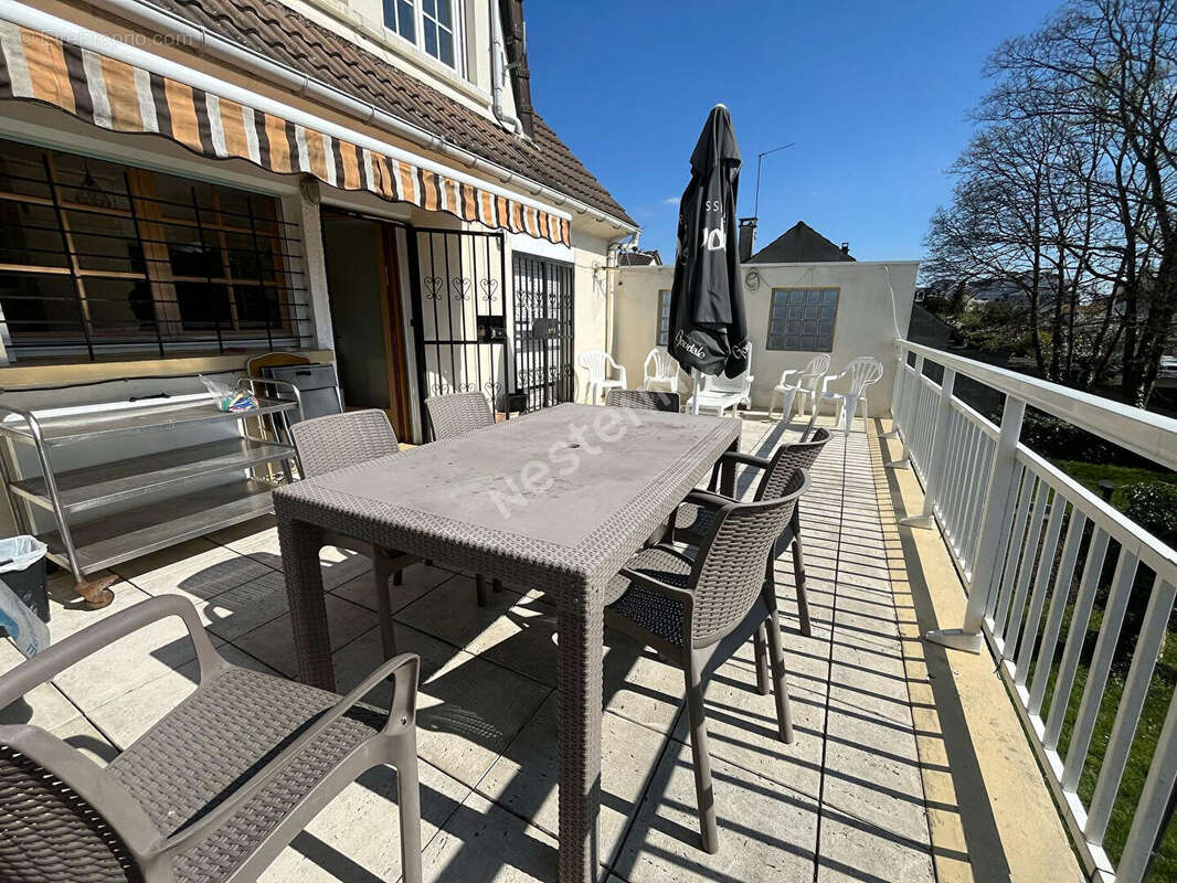 Maison à LE BLANC-MESNIL