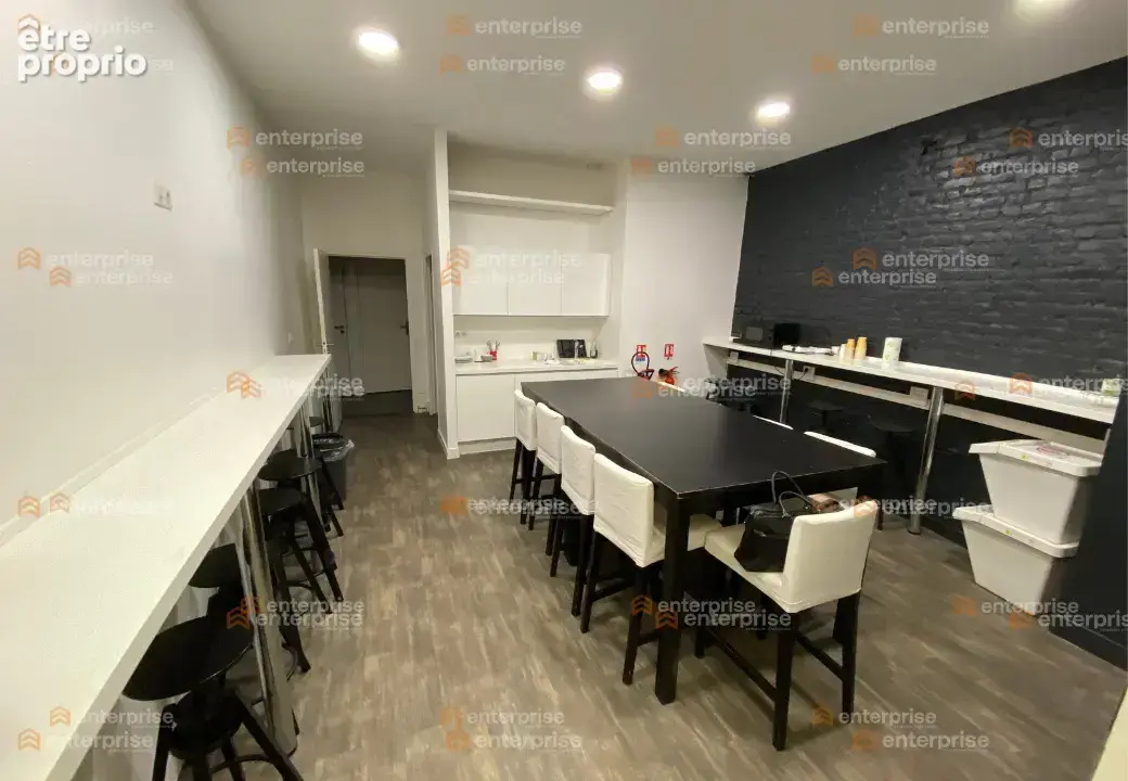 A vendre - bureaux rez-de-chaussee - 300m2 - lille hyper centre - photo 7