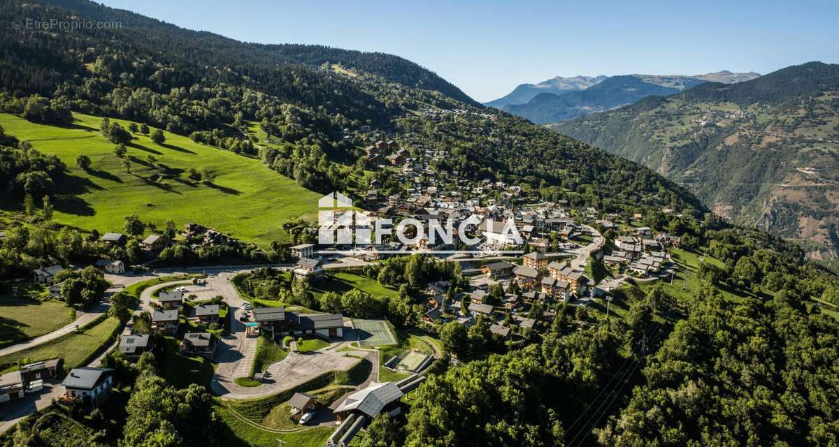 Appartement à LES ALLUES