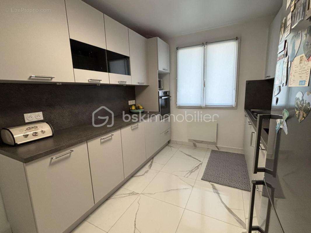 Maison à LA QUEUE-EN-BRIE