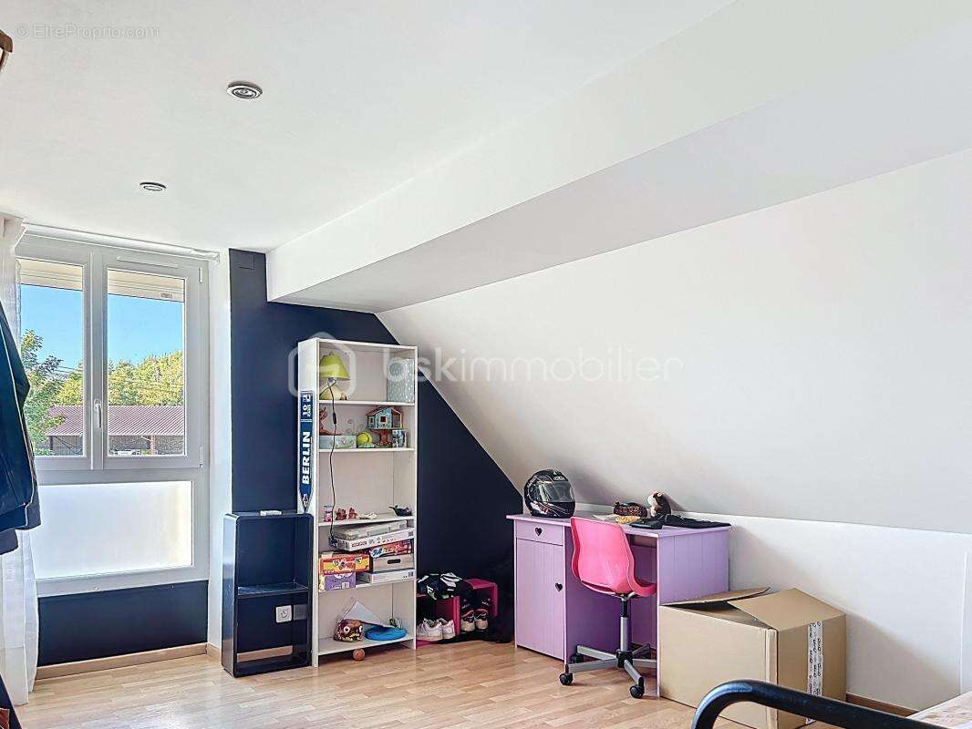 Maison à OZOUER-LE-VOULGIS