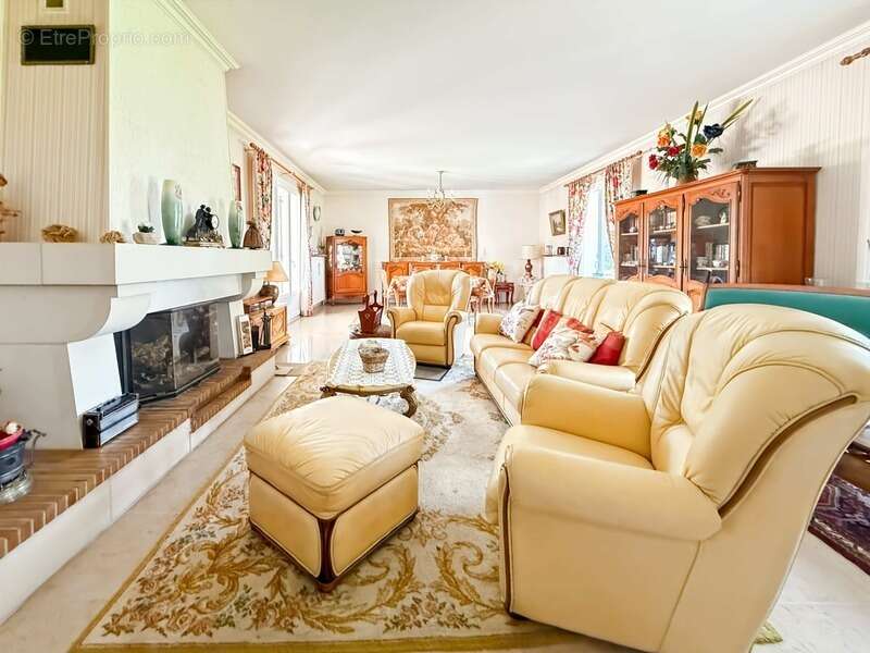 Maison à CHATELLERAULT