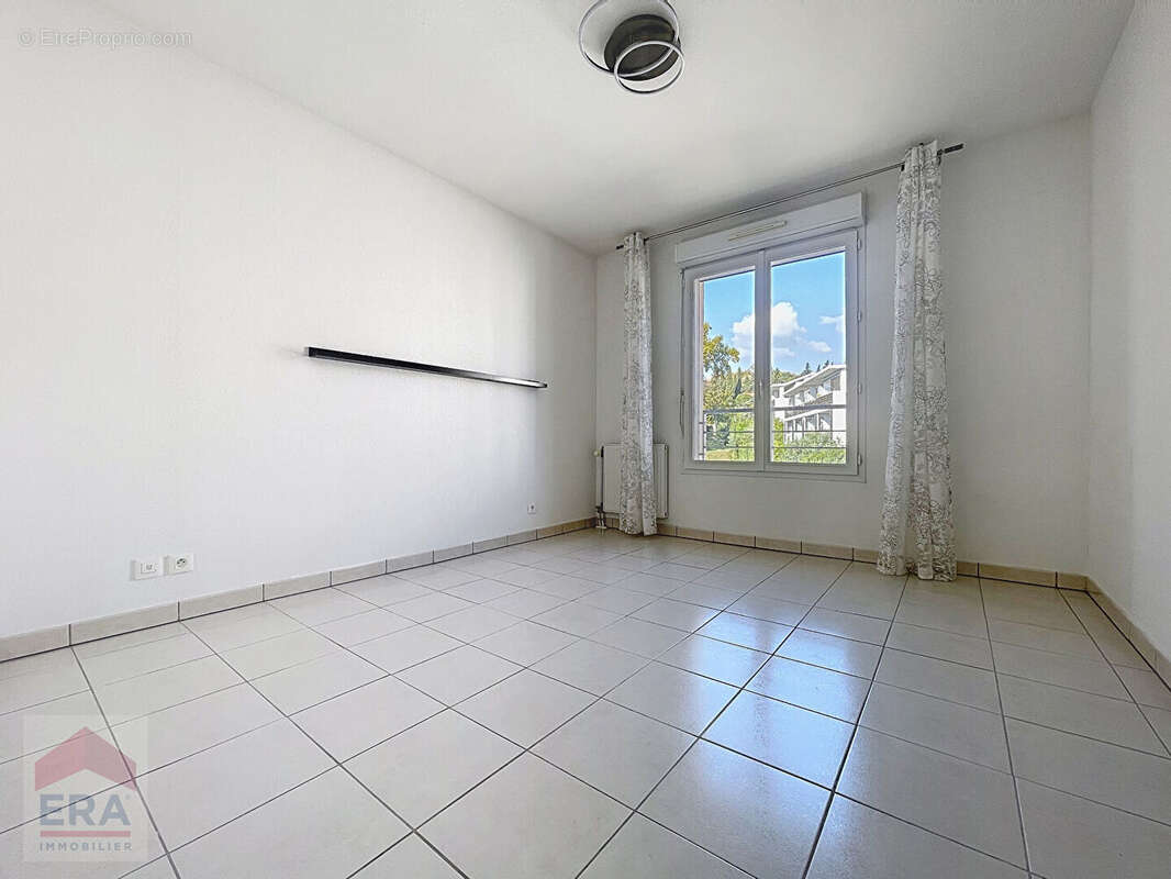 Appartement à MARSEILLE-14E