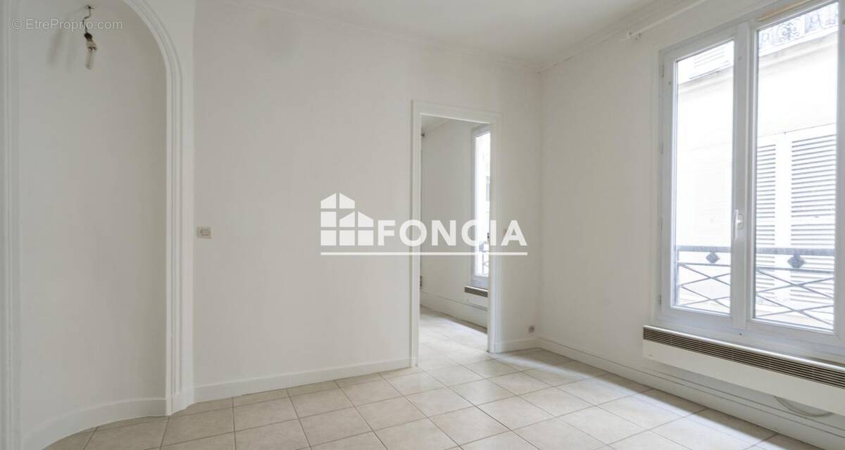 Appartement à PARIS-10E