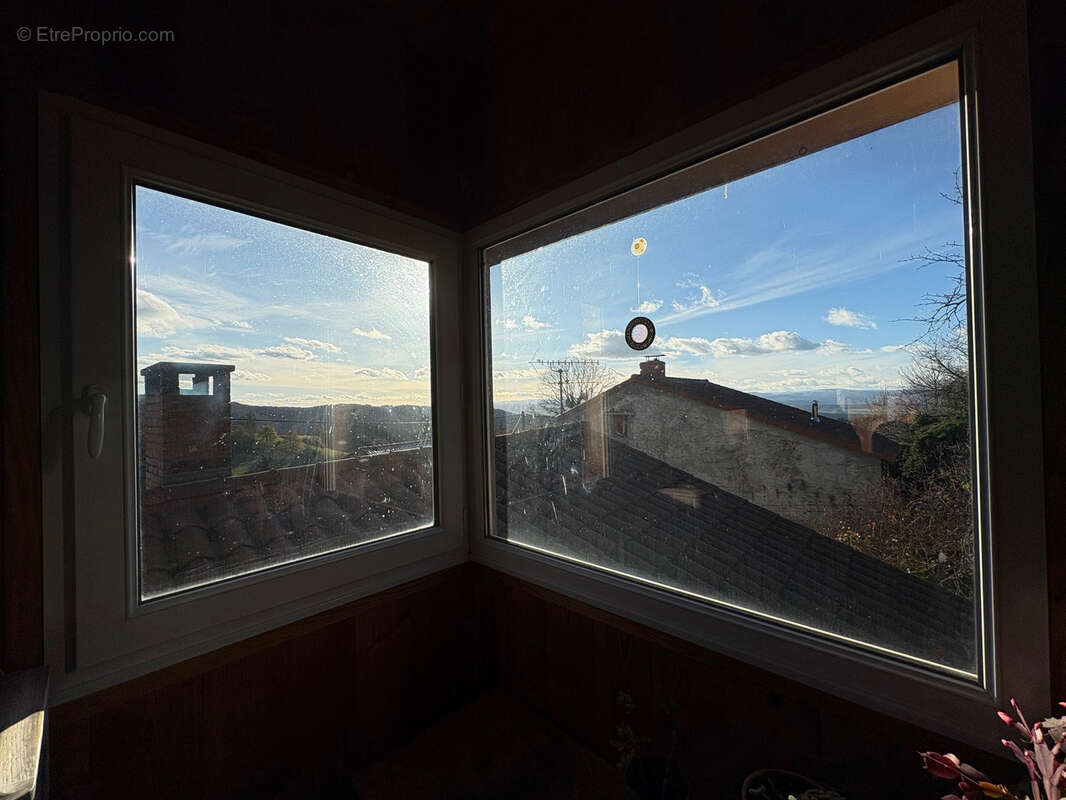 Maison à SAINT-ETIENNE-SUR-USSON