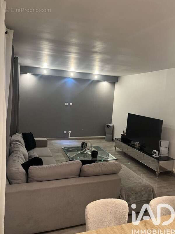 Photo 3 - Appartement à VILLIERS-LE-BEL