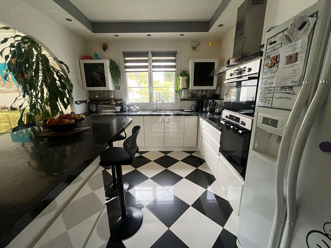 Maison à SAINT-OUEN-L&#039;AUMONE