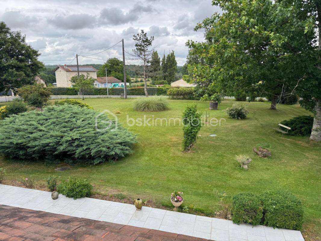 Maison à SAINT-VINCENT-JALMOUTIERS